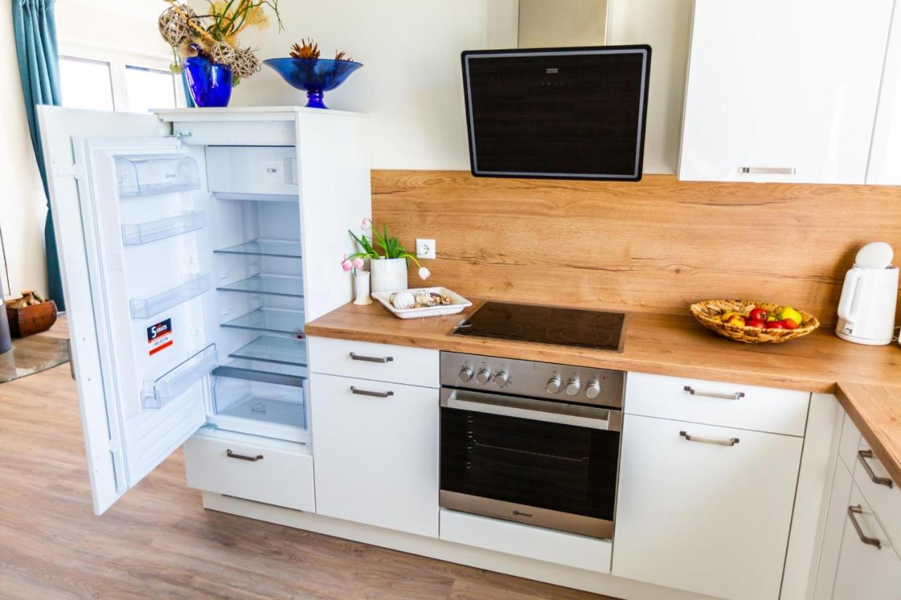 Hangar 19 Luxusapartment Mit Sauna, Kamin Und Seeblick H4W3 Schwerin  Eksteriør billede